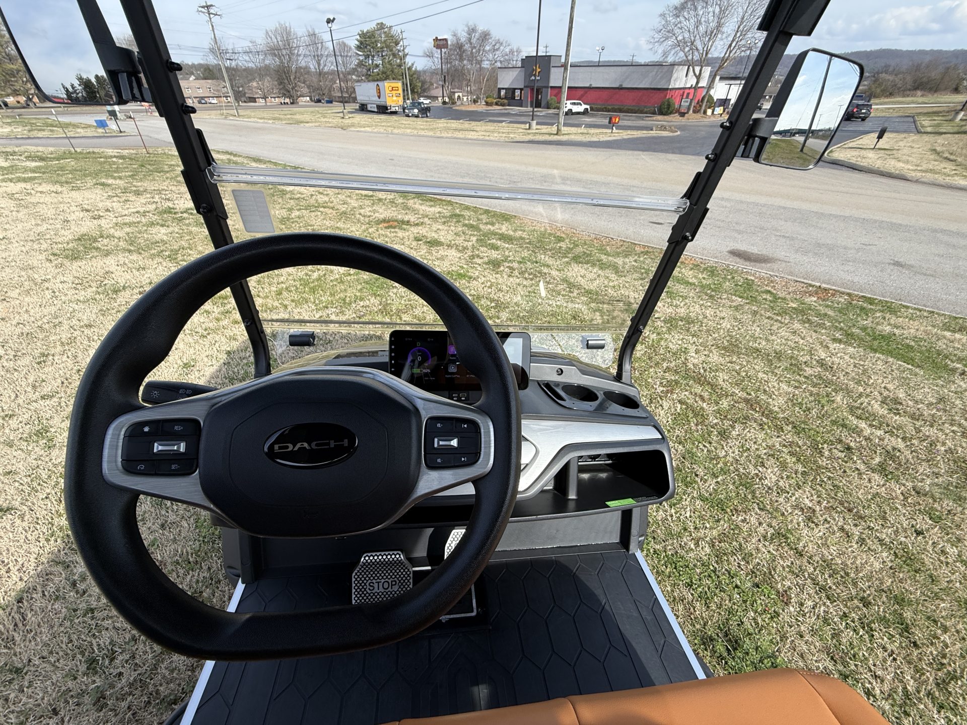 2025 Dach Apollo 4-Seater Lithium Golf Cart - Image 7