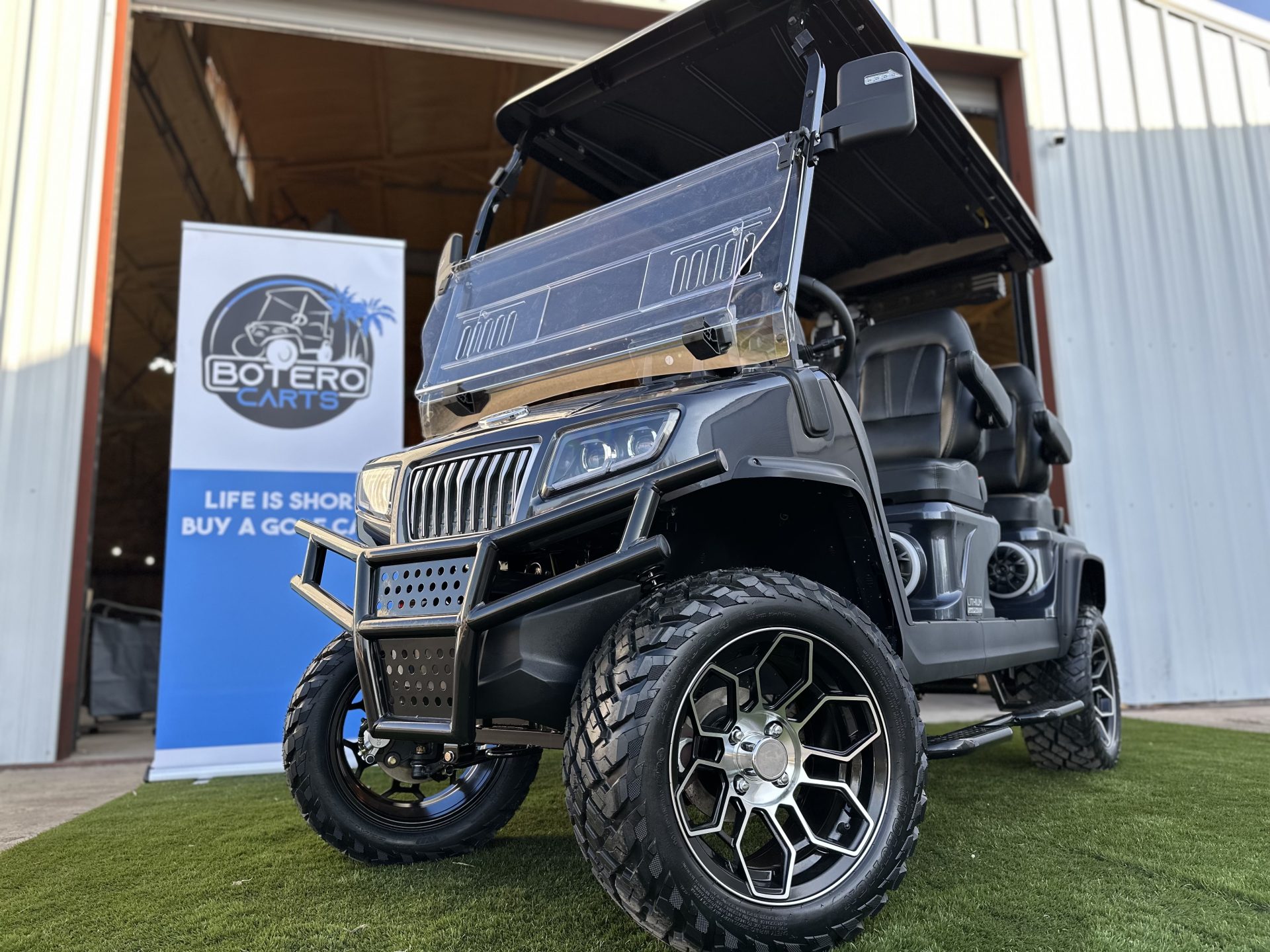 2025 Evolution D5 Street Legal LSV 4-Seater Lithium Golf Cart (Lifted)