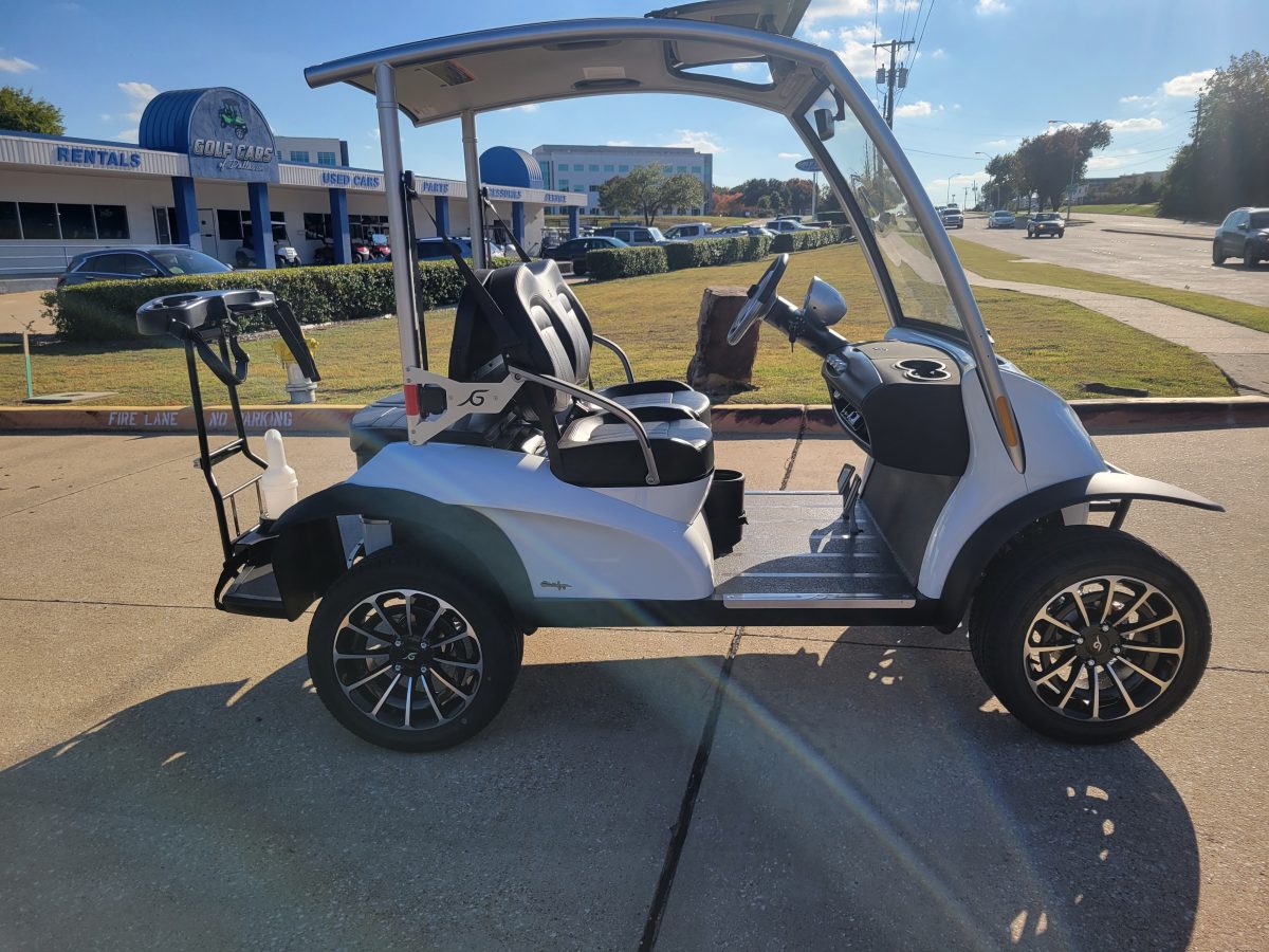 2025 Garia Via 4-Seater Lithium Golf Cart (Lifted) - Image 2