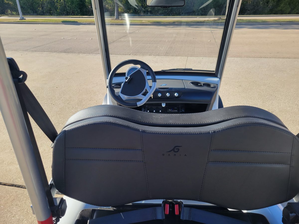 2025 Garia Via 4-Seater Lithium Golf Cart (Lifted) - Image 4