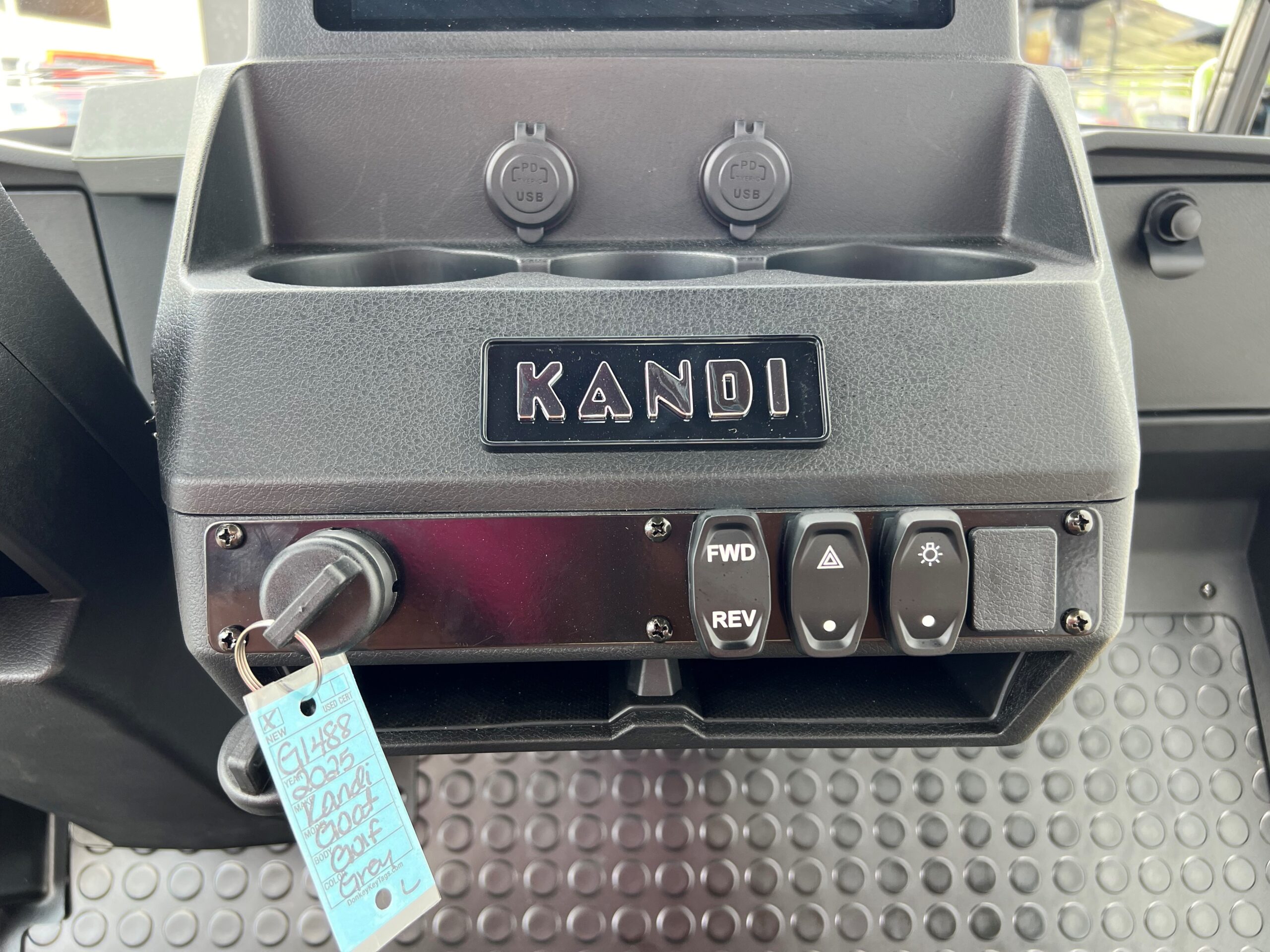 2025 Kandi GOAT 2-Seater Lithium Golf Cart - Image 17